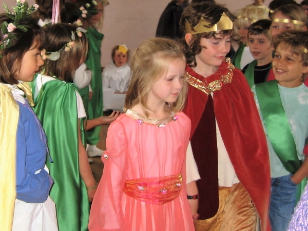 Class 2 Midsummer Pageant - 3