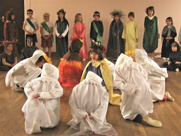 Class 2 Midsummer Pageant - 2