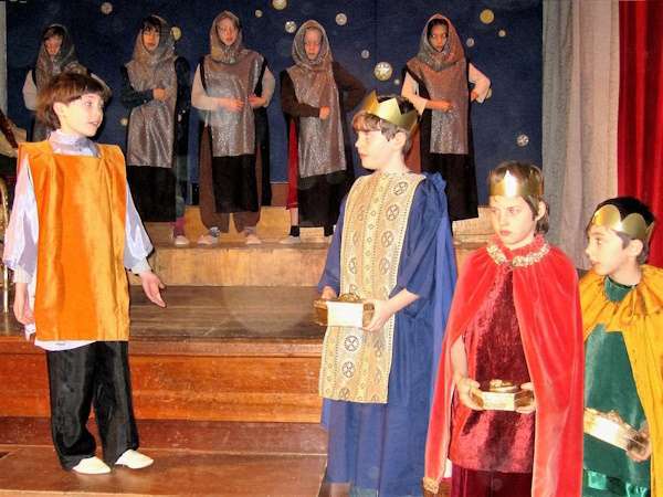 A Christmas Play for Children, Scene: Three Kings